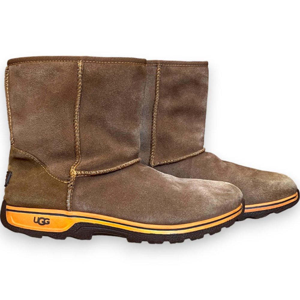 UGG Australia Boy's Lynden Chestnut Waterproof Boots 6 YOUTH - UGG